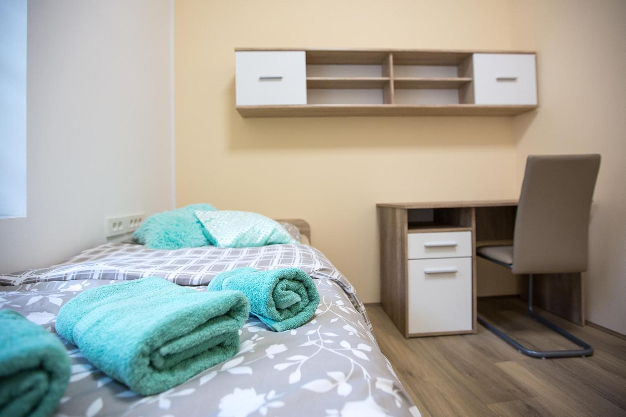 Minidorm Rooms In Heart Of City Center Maribor Exterior photo