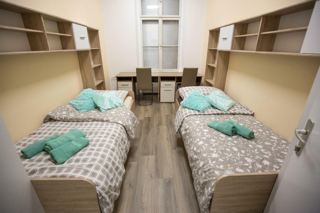 Minidorm Rooms In Heart Of City Center Maribor Exterior photo
