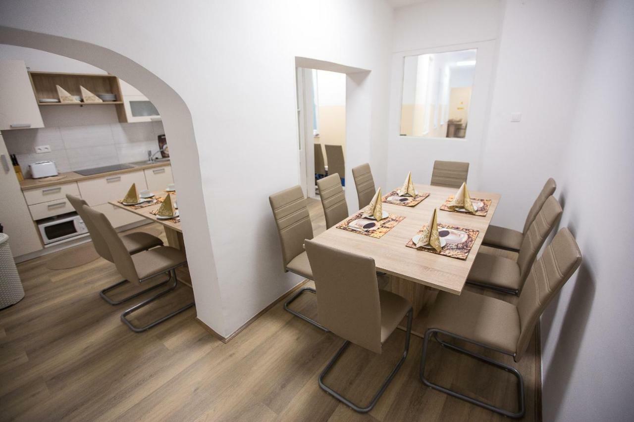 Minidorm Rooms In Heart Of City Center Maribor Exterior photo