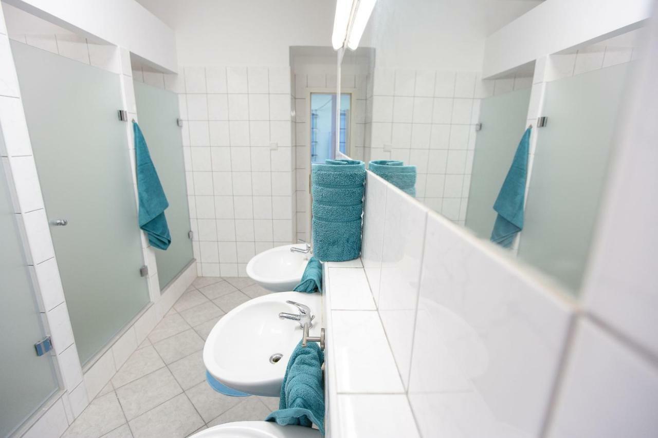 Minidorm Rooms In Heart Of City Center Maribor Exterior photo