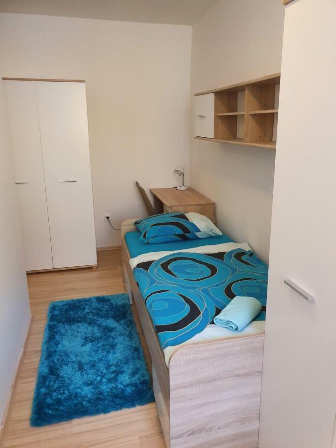Minidorm Rooms In Heart Of City Center Maribor Exterior photo